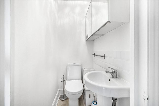 Flat 6, 83, Launcelot Street, London photo 4
