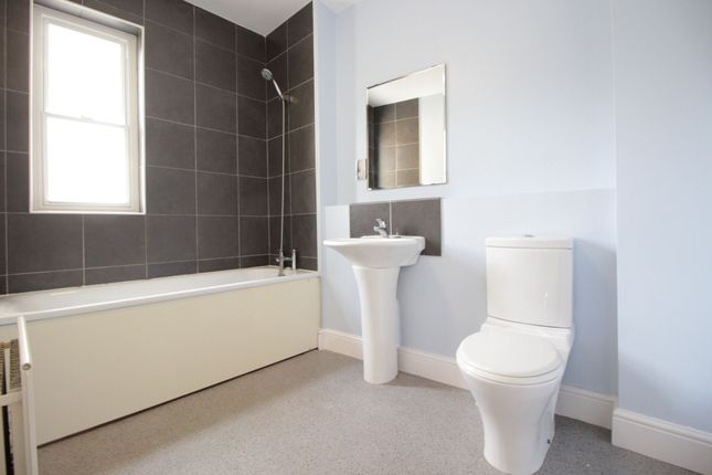 Flat 1, 8-12 Bexley High Street, Bexley photo 5