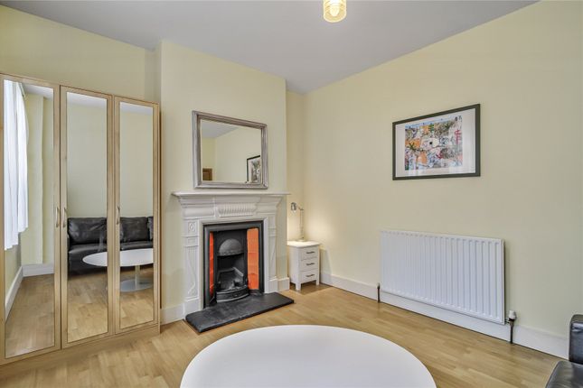 25, Goldsboro Road, London photo 2