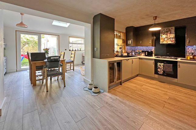 30, Loram Way, Exeter photo 4
