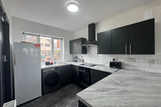 Thumbnail Terraced house to rent in 063 The Crescent, Woodlands, Doncaster