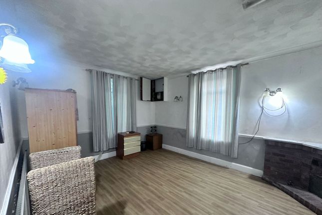 Y Foelas, Station Road, Llanrug, Caernarfon Ll55 4Be