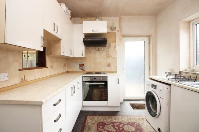 4, Cranleigh Avenue, Blackpool photo 3
