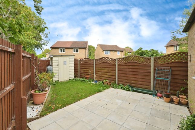 17, Paulsgrove, Peterborough photo 4