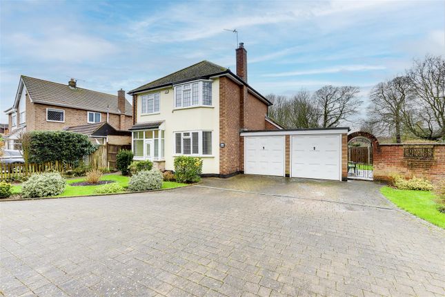 Detached house for sale in Willow Lane, Gedling, Nottinghamshire