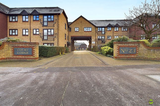 Cam03418G0-Pr0170-Still009