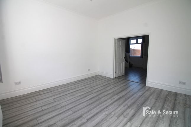 15, Darwin Street, Sunderland photo 3