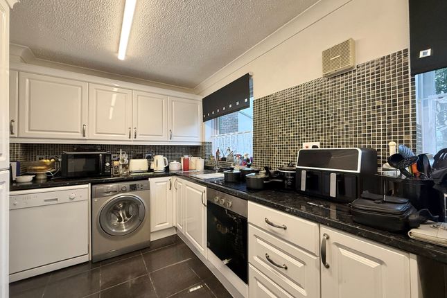 22, Clarendon Drive, Great Yarmouth photo 4