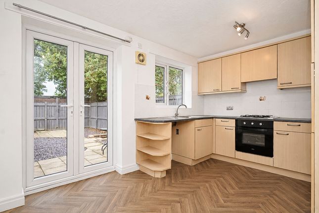 24 Beamont Drive, Preston photo 3