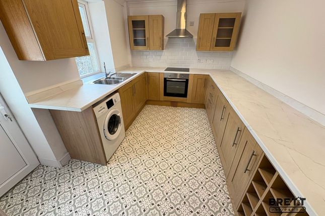 200a, Robert Street, Milford Haven photo 2