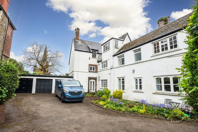 Flat for sale in Yr Hen Dy, The Cathedral Green, Llandaff, Cardiff