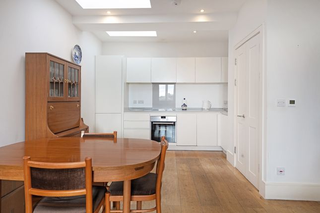 Flat for sale in Dawes Road, Fulham