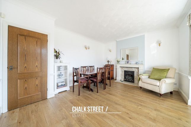 14, Clyde Way, Romford photo 4