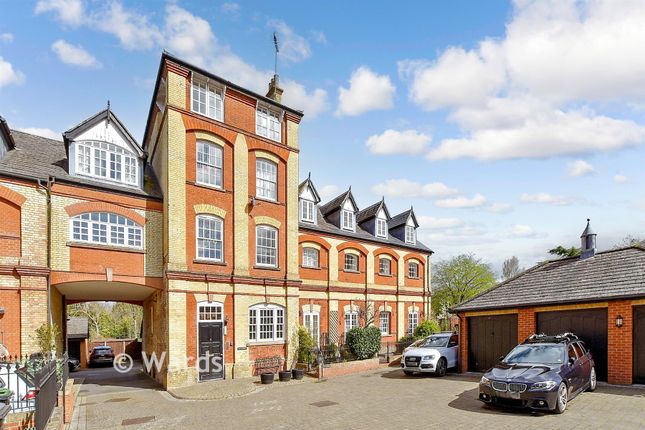 1-bed flat on Abbey Brewery Court, Swan Street, West Malling, £230,000