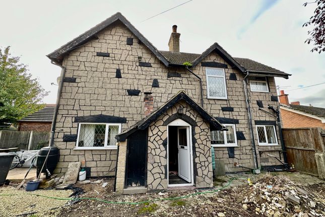 Cottage for sale in Low Lane, Braithwaite, Doncaster