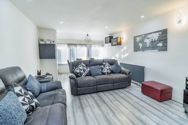 3-bed house on 13, Gilders Mews, Milton Keynes, £320,000