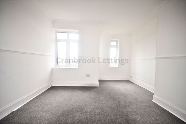 Flat 15, Ripon House, Romford photo 5