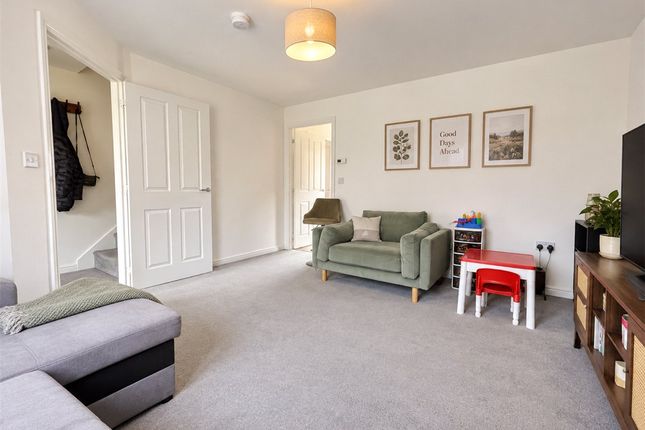 4, Stonyfield Road, Fareham photo 2
