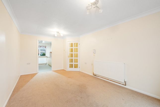 27, Marlborough Court, Nottingham photo 4