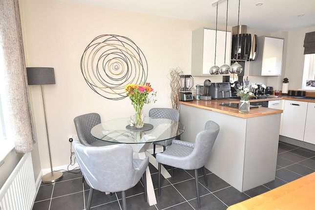 80, Atkins Hill, Somerset photo 4