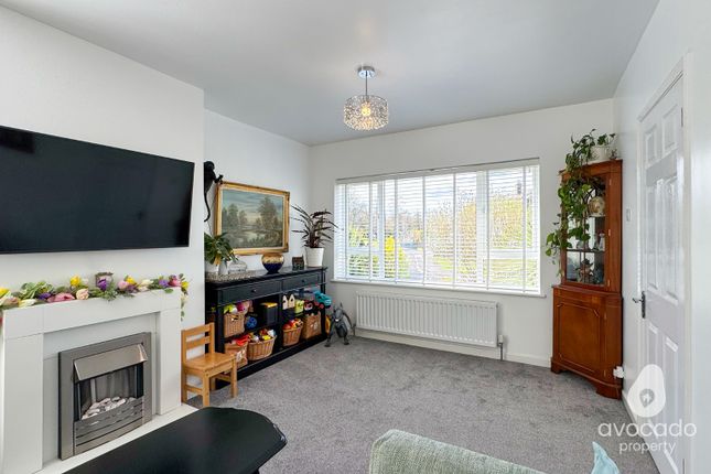 40, Bowmonts Road, Tadley photo 4
