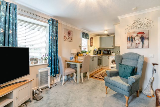 Flat 6, Kingsmead Court, Monmouth photo 4