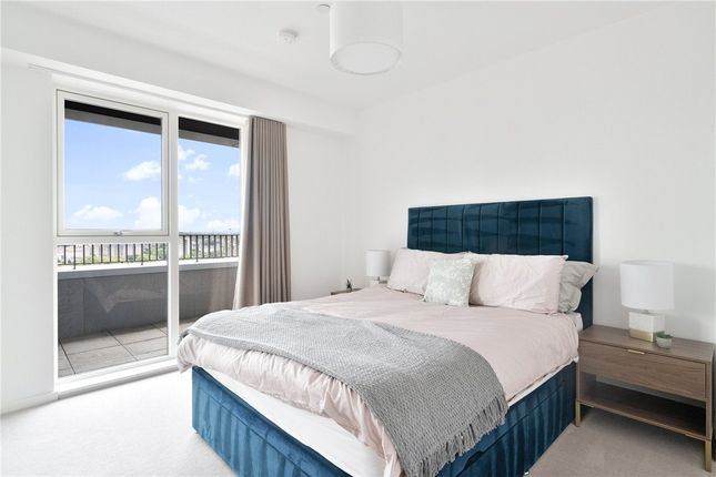 Flat 85 Wallbrook Gardens, 58, Heartwell Avenue, London photo 3