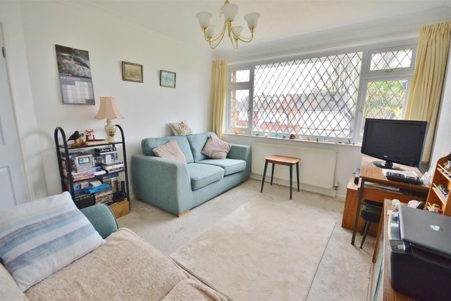 Lymington Avenue, Great Clacton photo 3