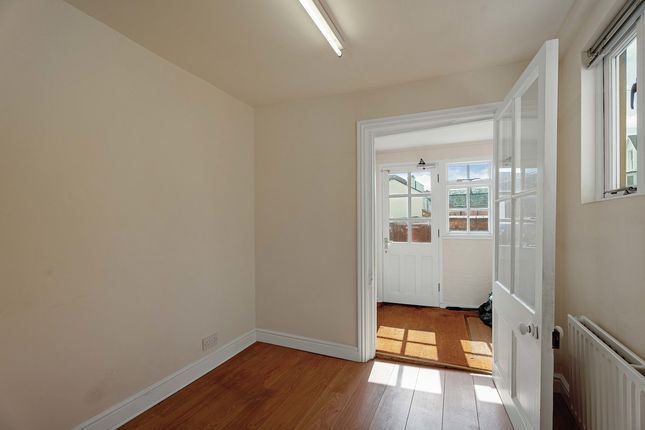 Town house for sale in Clarendon Square, Leamington Spa