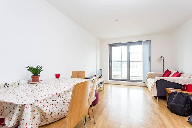 Thumbnail Flat to rent in West Carriage House, Woolwich Riverside, London