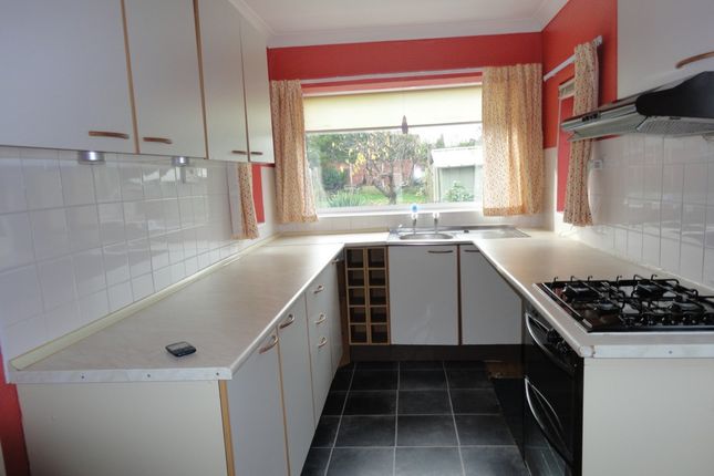 127, Wrekin Drive, Telford photo 3