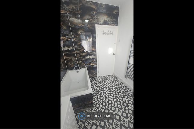 Sinclair Road, London photo 2