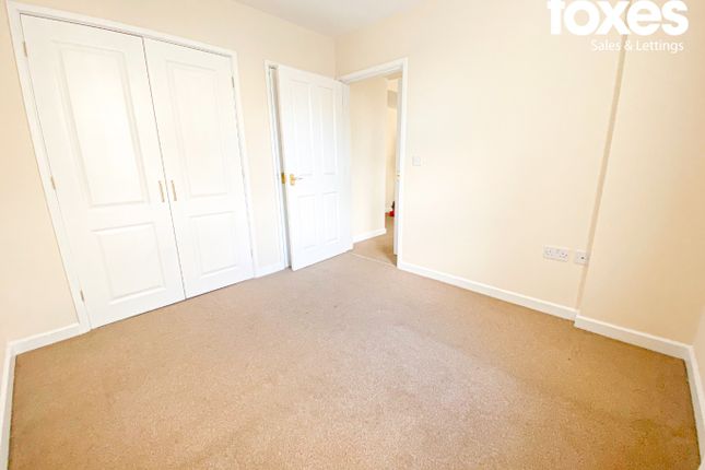 Flat to rent in Rossmore Road, Poole, Dorset