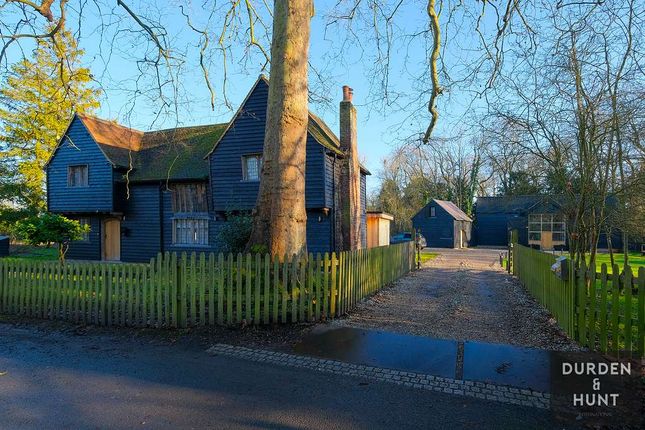 Thumbnail Detached house for sale in Betts Lane, Nazeing