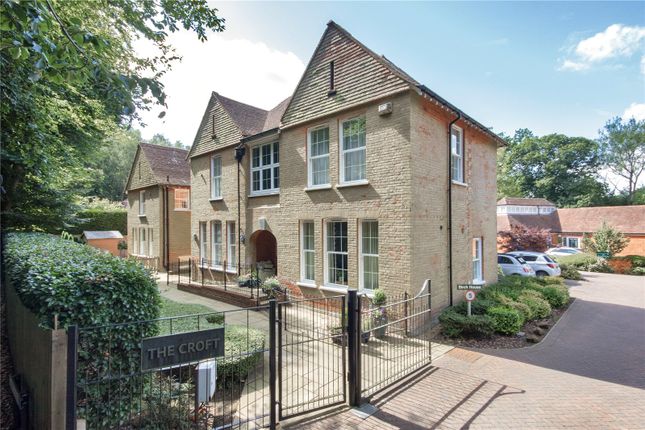 Thumbnail Flat for sale in Croft Close, Sevenoaks, Kent