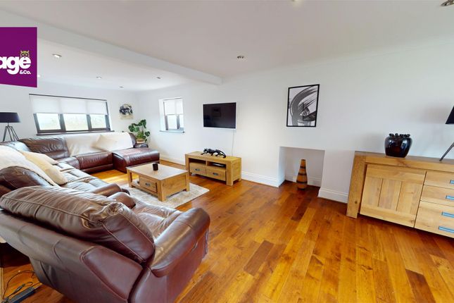 1, Meadowside, Cwmbran photo 2