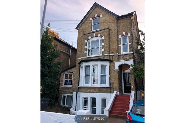 Room to rent in Clifton Road, Kingston Upon Thames