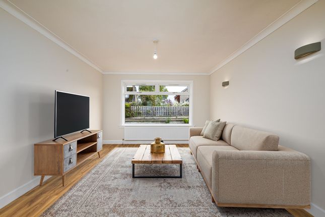 3 Katrine Avenue, Dundee photo 4