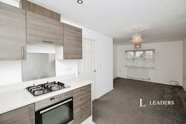8, Hawks Road, Lincoln photo 3