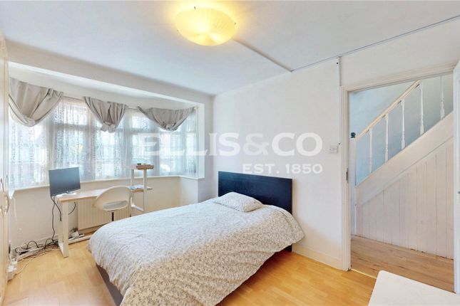 16, Seaton Road, Wembley photo 2