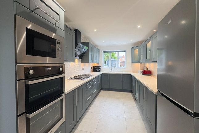 99, Whitewood Park, Fazakerley photo 3
