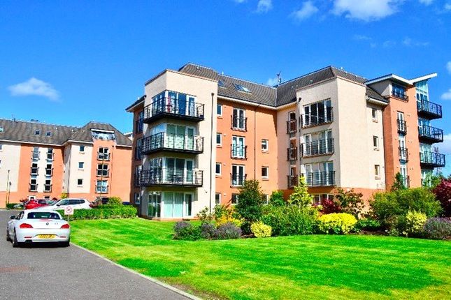 3 bed flat to rent in Appin Place, Edinburgh EH14