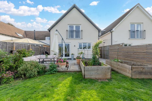 2 The Grange, Royston photo 4