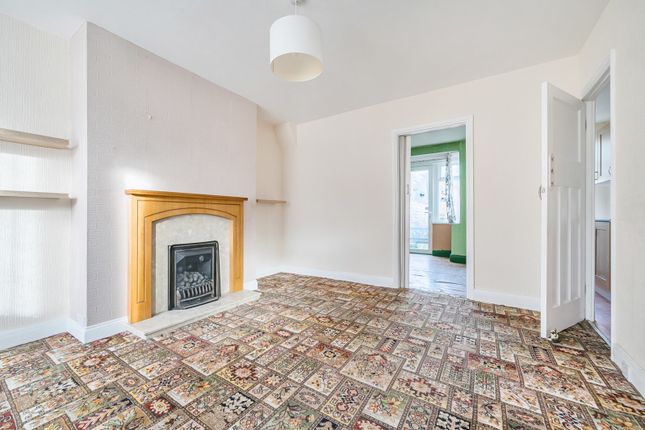 29, Kenilworth Avenue, Harrow photo 2