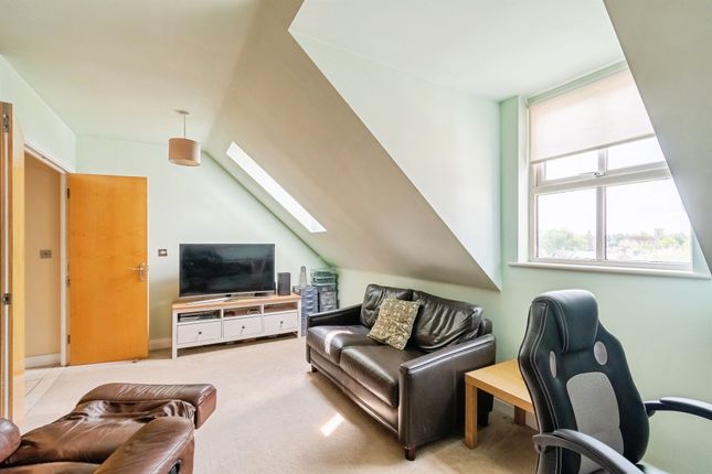 27, Conigre Square, Trowbridge photo 4