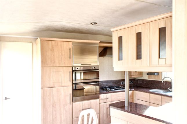 Atlas Topaz, Silverhill Holiday Park, Lutton Gowts photo 4