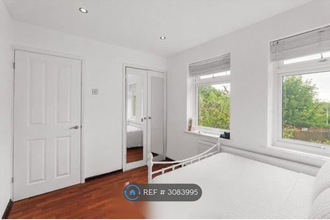 Ridgmont Road, St Albans photo 4