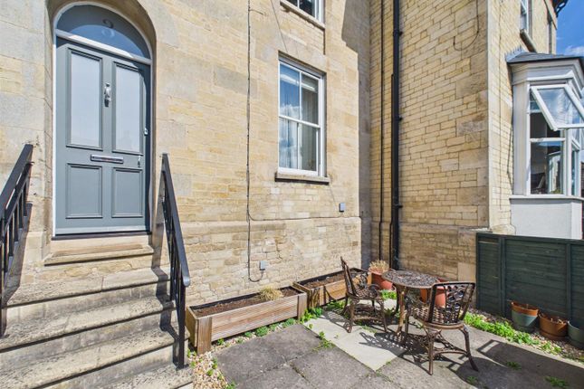 Flat 3, 3 Brownlow Terrace, Stamford photo 2