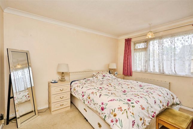 6, Yarborough Close, Ventnor photo 3