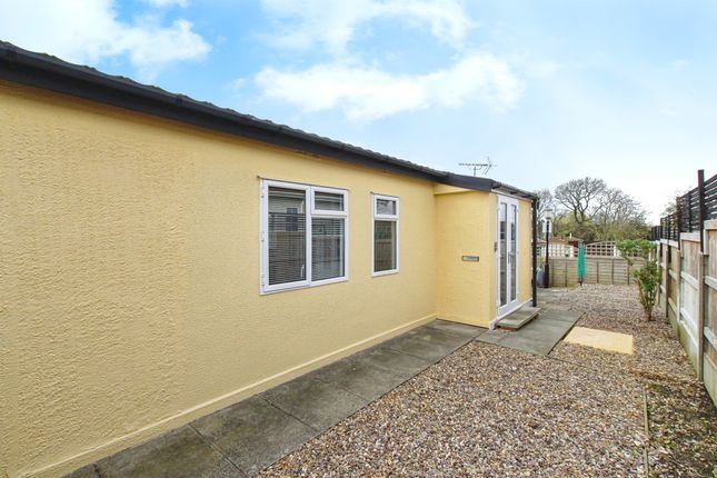 Mobile/park home for sale in Priors Close, Witchford, Ely